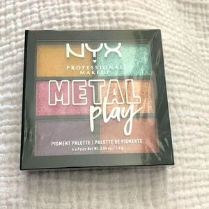 NYX Professional Make-up Metal  Play Eye Shadow Pigment Palette